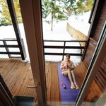 Taras czy balkon – co lepiej sprawdzi się w Twoim domu?