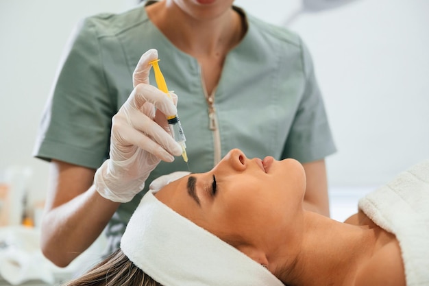 Mezoterapia mikroigłowa czy warto zdecydować się na ten zabieg?